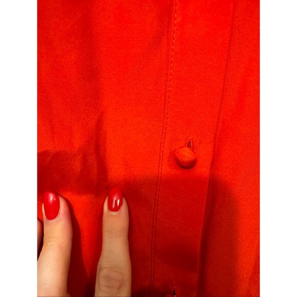 Frame Silk Button-Up in Tomato. MSRP: $428 *note small stain - Picture 6 of 13